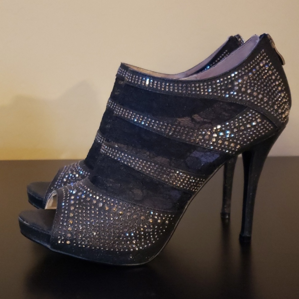 Gorgeous Studd and Lace High Heels